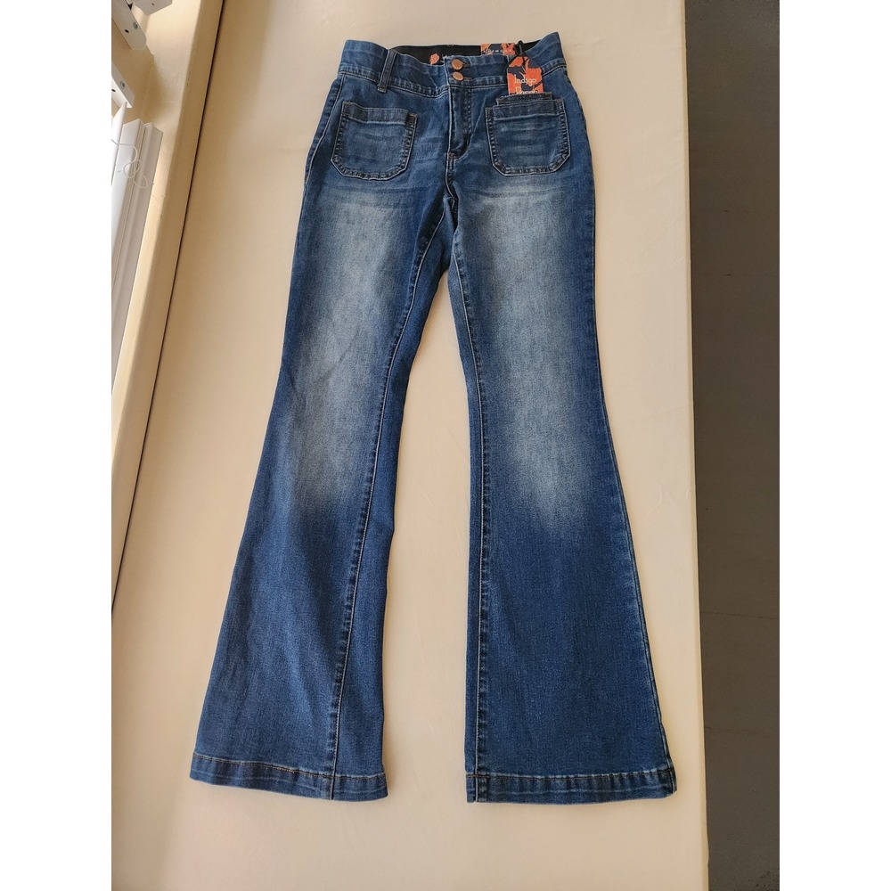 Indigo Poppy The Charley Bootcut Jeans Size 6 NWT Mid Rise Blue Factory Wash